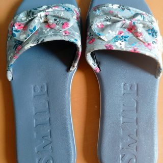 Chappal Fancy Smile